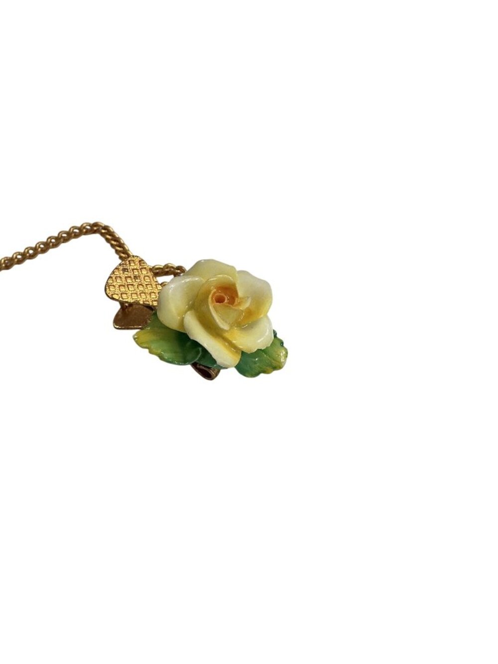 Vintage Porcelain Yellow Rose Sweater Clip With Gold-Tone Chain And Textured Cli - Picture 5 of 10
